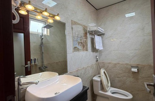 Tu Son Hotel | Khách Sạn Alisa Hotel Từ Sơn
