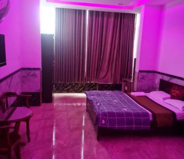 District 10 Hotel | KHÁCH SẠN BẢO TRÂM