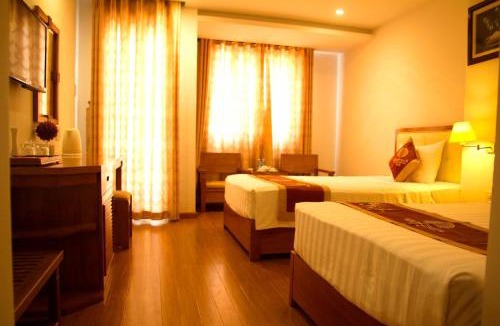 Tran Phu Beach Hotel | Khách sạn Golden Beach Nha Trang