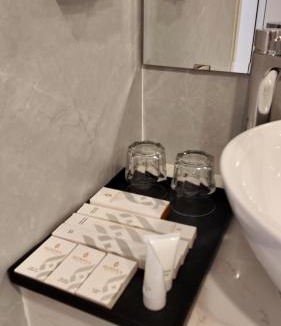 Viet Yen Hotel | Khách sạn SEDONA Hotel Việt Yên