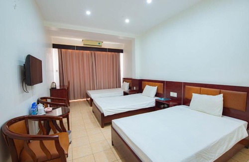 Cam Pha Hotel | Khách sạn Vân Long