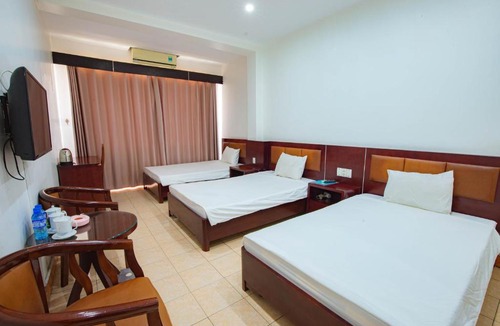 Cam Pha Hotel | Khách sạn Vân Long