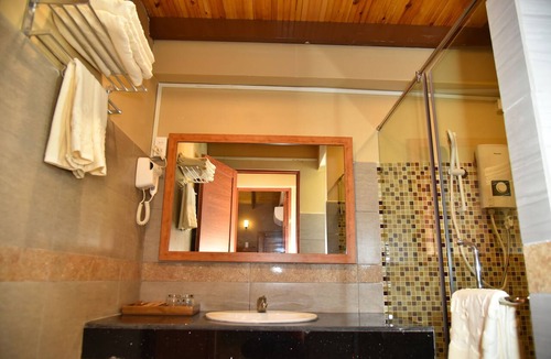 Tan Phu Dong Hotel | Khu Du Lich Lang Yen