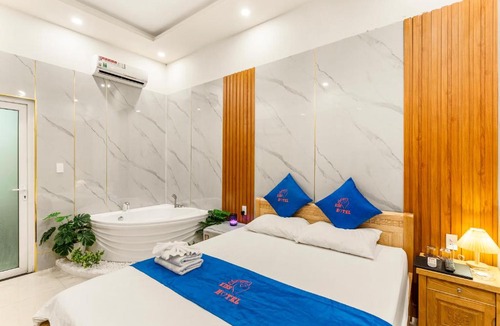 Ba Queo Hotel | KISS Hotel Tân Bình