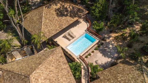 Nuea Khlong Resort | Koh Jum Beach Villas "A member of Secret Retreats"