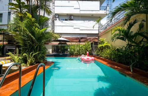 Thao Dien House | Korean Host - Signature 5BR Pool Villa - Karaoke, Jacuzzi, Sauna