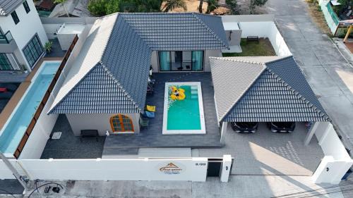 Nikhom Phatthana Villa | Kuekul Pool Villa