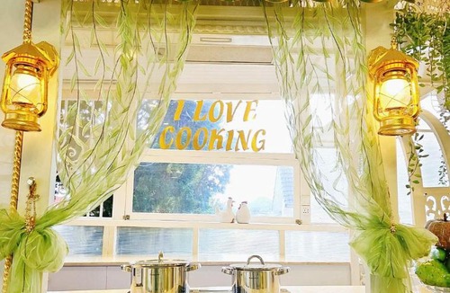 Phuong Apartment | Lâu Đài Nhỏ Đà Lạt - Little Castle DaLat -4 rooms with kitchen and 9 people Royal Grill Mansion 408