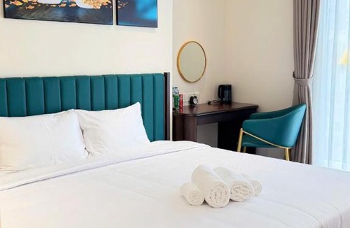 Dich Vong Hotel | L'Signature Thọ Tháp Hotel