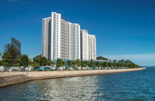 Hon Gai Apartment | La Mer Bayview Studio - Sapphire Ha Long