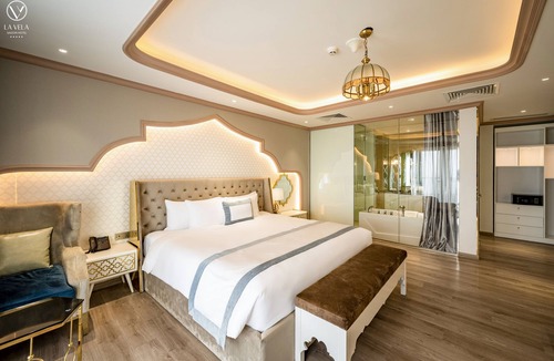 Phuong 8 Hotel | La Vela Saigon Hotel