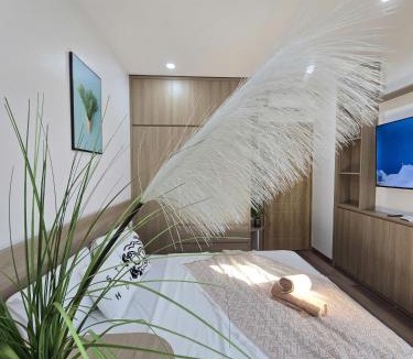 Quang An Apartment | Lakenest Realty 12, 111 Xuan Dieu, Tay Ho, Ha Noi
