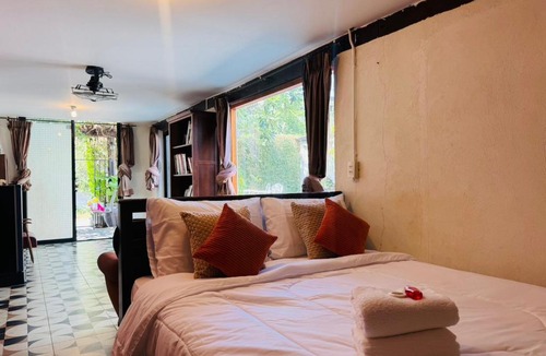 Hua Hin House | Lalyn secret cafe & restaurant