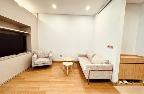 Dong Da Apartment | Lancaster Luminaire - Hoba Housing