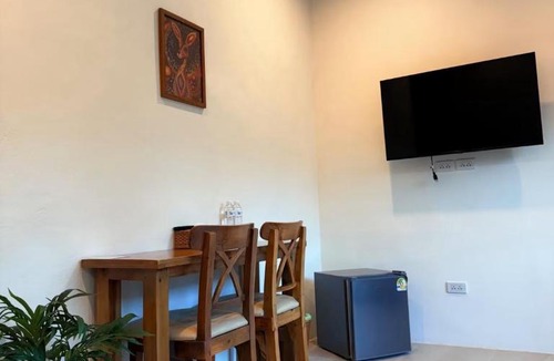 San Pa Thong House | Langbaan cafe and homestay