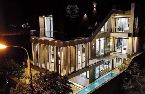 Tho Quang Beach Villa | Large luxury villa, 5 bedrooms, huge pool, steps to beach, mountain views