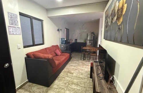 Orizaba House | Large Villa for 22 People: 8 Bedrooms, 8 Bathrooms, AC, Garage, and Terrace for Socializing