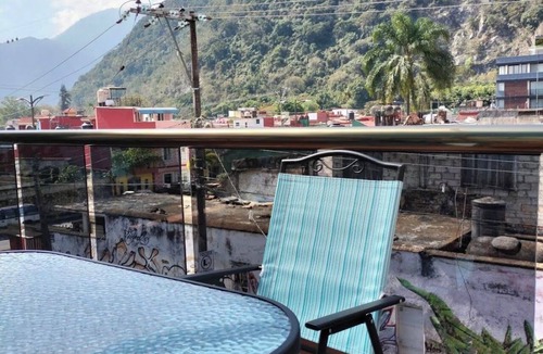 Orizaba House | Large Villa for 22 People: 8 Bedrooms, 8 Bathrooms, AC, Garage, and Terrace for Socializing