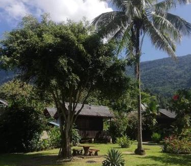 Muang Ngoi Neua House | Lattanavongsa guesthouse and Bungalows