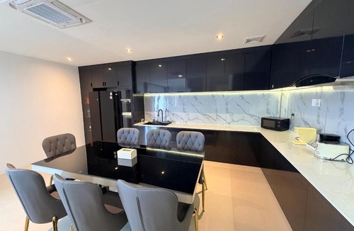 Vientiane Prefecture Villa | LaViena pool villa