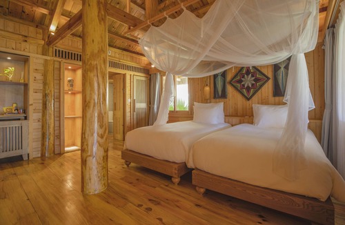 Van Chan Resort | Le Champ Tu Le