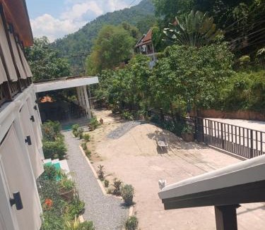 Pakbeng Hotel | Le Charme Pakbeng Villa