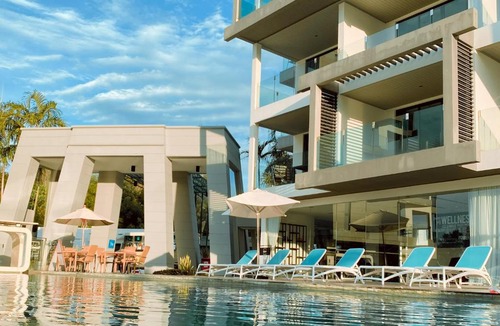 Patong Resort | Lets Phuket Twin Sands Resort & Spa