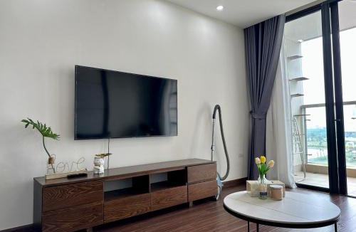 My Đinh Apartment | Liliving in Skylake - Căn hộ 3 phòng ngủ sang trọng với view hồ - Near Keangnam