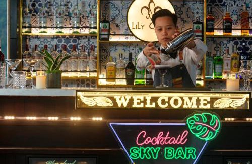 Ha Long Boat Rental | Lily Cruise