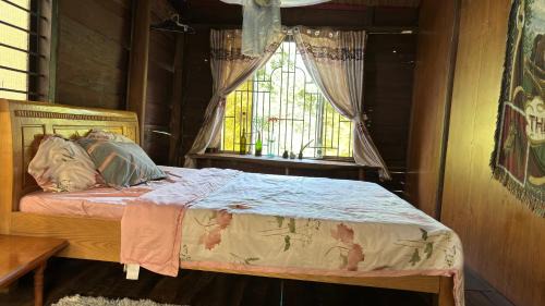 Dak Mil House | Lily's Stone Garden homestay