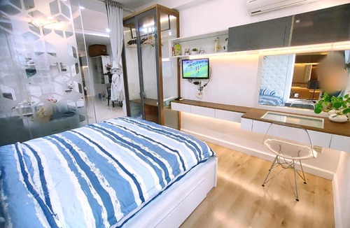 Bach Dang Riverside Apartment | Linda Apartment-ICON56-District4-3mins to center dtrc1- INFINITY POOL- AWESOME ROOFTOP