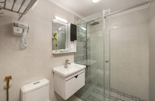 Hang Bo Hotel | Little Diamond Hotel