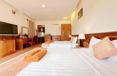 East Ham Tien Beach Resort | Little Muine Cottages Resort