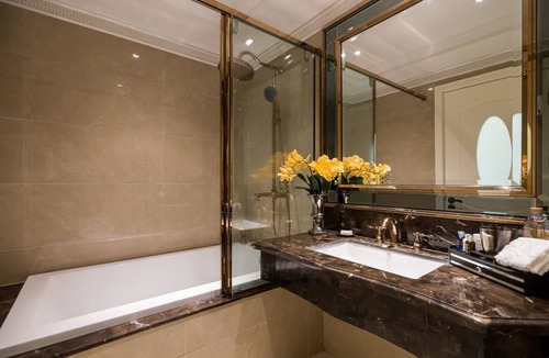 North Pattaya Hotel | LK Emerald Beach