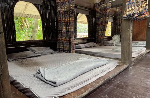Ha Giang House | Loopmoto Riverside Homestay
