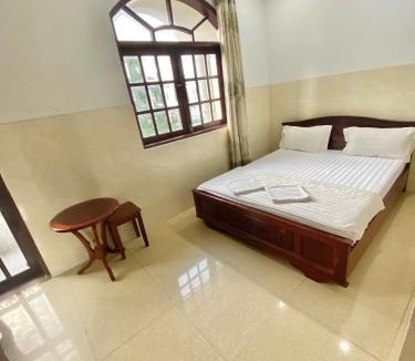 Binh Tan Hotel | LotusHotel 2