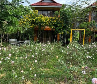 Than Uyen Hotel | Love hill than Uyên