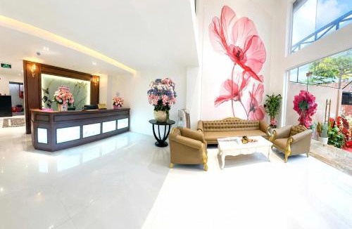 Hoc Mon Hotel | Love Luxury Hotel Bà Điểm