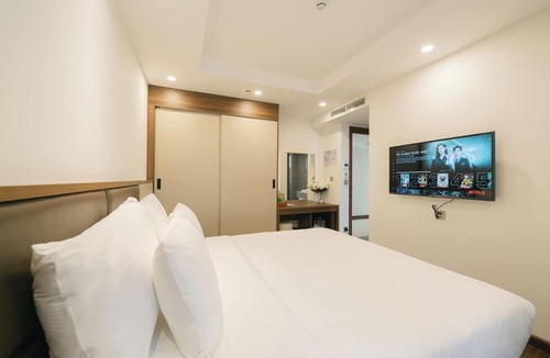 Nhat Tan Hotel | Love St Hotel