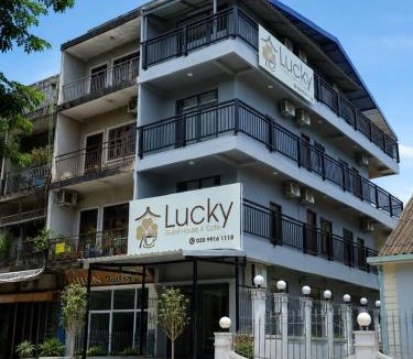 Vientiane House | Lucky Hostel
