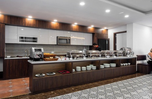 Truc Bach Hotel | Luxe Paradise Premium Hotel Nguyen Khac Hieu