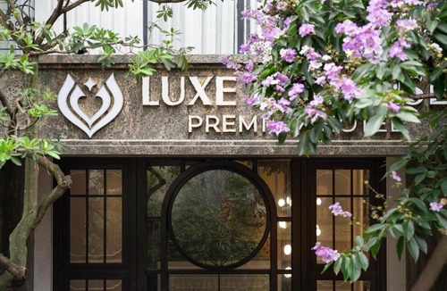 Truc Bach Hotel | Luxe Paradise Suites Hotel & Spa