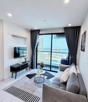 District 9 Bed & Breakfast | Luxury 1BR Suite with Premium Interior