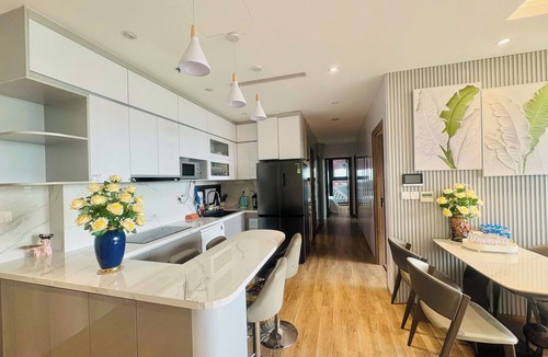 Van Giang Condo | Luxury 3BR Onsen Retreat with Sauna and Swan Lake View