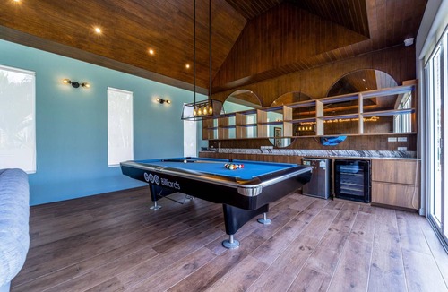 Hua Hin Villa | Luxury 7 Bedroom Pool Villa (WL67)