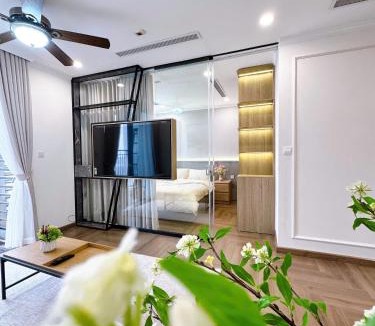 Hoang Mai Apartment | Luxury Apartment in Vinhomes Times City - KaBi Home