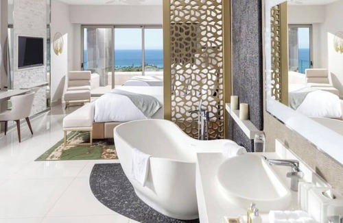 Palmilla Resort | Luxury Beachfront 2BR Condo at Garza Blanca Los Cabos- Sleeps 6