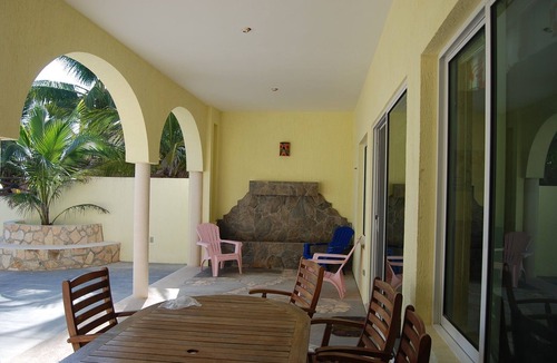Telchac Puerto House | LUXURY Beachfront 3 Bedroom House with Casita (4th bedroom in Casita)
