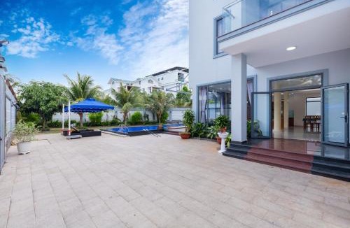 Vung Tau Villa | Luxury Chilinh - Large Swimming Pool - 200M To The Sea
