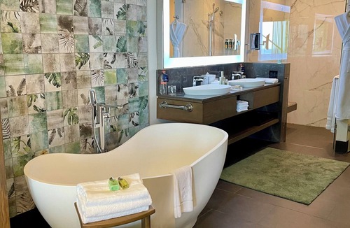 Downtown Cancun Resort | Luxury Junior Suite at Garza Blanca Cancun-Where the Soul Meets the Sea